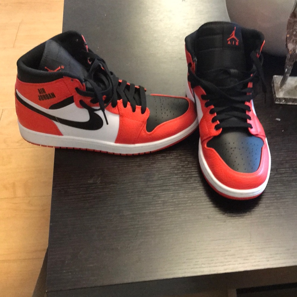 Air Jordan 1